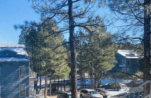Show Low Condo | Experience a Mountain Retreat in Arizona's White Mountains