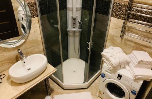 Arcadia Apartment | Pet-Friendly Arkadia Palace VIP Apartments with Pool & Hot Tub