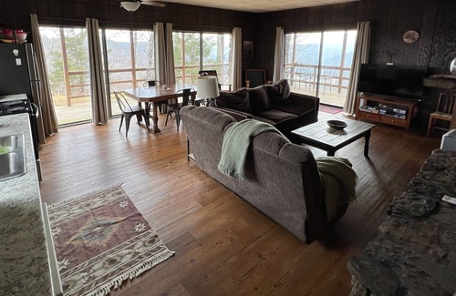 Jasper Cabin | Scenic Arkansas Grand Canyon View Cabin for Families