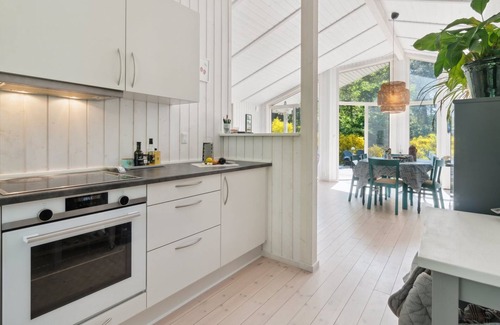 Bedegaard House | Cozy Arkil: Oceanfront Retreat Just 150m from the Sea