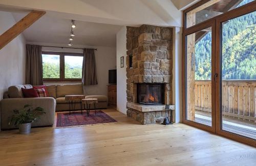 Sankt Anton am Arlberg Apartment | Discover Comfort at ARLhome Lodge - Your Arlberg Retreat
