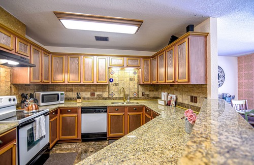 Central Arlington House | Pet-Friendly Arlington Home Near AT&T Stadium & Six Flags