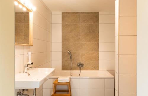 Bad Eisenkappel Apartment | Pet-Friendly Arlitscherhof Ferienwohnungen with Ocean Views