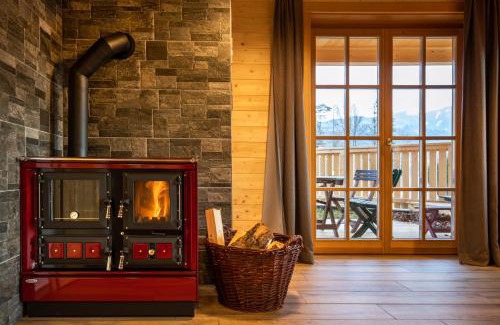 Bad Eisenkappel Apartment | Pet-Friendly Arlitscherhof Ferienwohnungen with Ocean Views