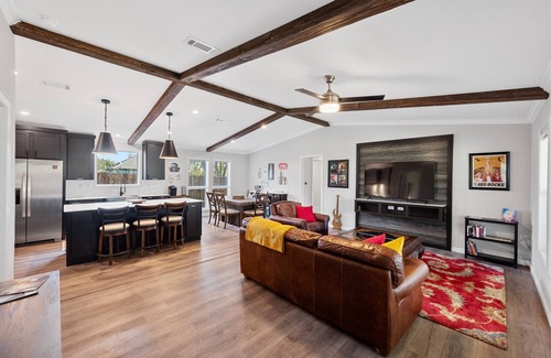 Austin House | Cozy Hill-Country Haven with Pet-Friendly Amenities