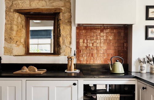 Charlbury Cottage | Discover Armada Cottage - Family-Friendly Retreat in Charlbury