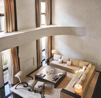 Borgonuovo Hotel | Elegant Stay at Armani Hotel Milano with Spa & Hot Tub