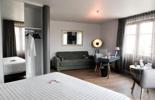 L'Epine Hotel | Relax at Armes de Champagne: 4-Star Oceanfront Retreat