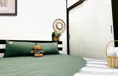 Gia Lam Apartment | Cozy Armin Homes: 2-Bedroom Retreat with Ocean Views