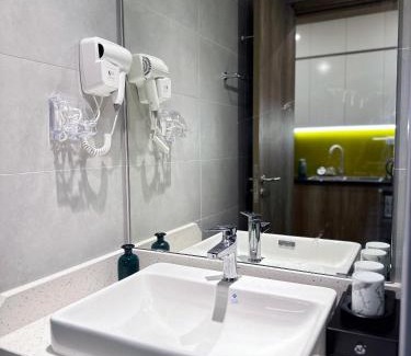 Van Giang Apartment | Cozy Armin Homes Studio at Solforest Ecopark with Pool
