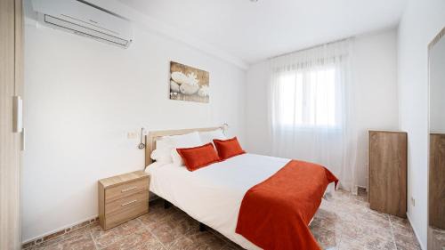 Playa de Arinaga Apartment | Oceanfront Escape at Armonía Beach 104 - 8.8/10 Rated