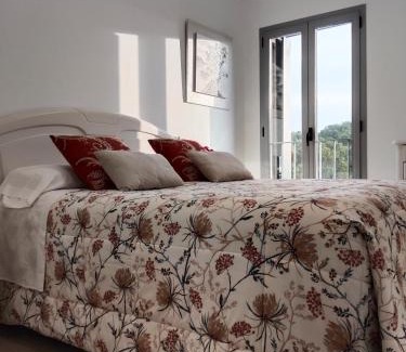 Albacete House | Tranquil Retreat: Armonía y Tranquilidad with Kitchen