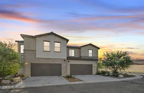 Terra Lago House | Armonia 55- Dream Villa Lago Premier Views 4BR Pool Games Pets