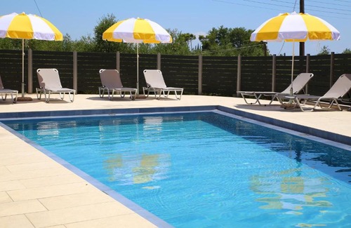Laganas Hotel | Discover Armonia Rooms: Family-Friendly with a Pool