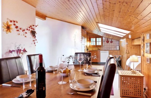 Villars-sur-Ollon Apartment | Scenic Armorial II Apartment with Spa & Lake View