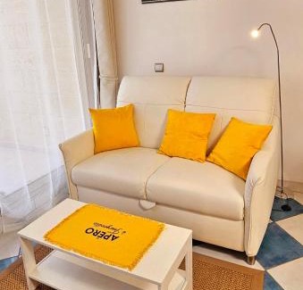 Tourgeville Apartment | Armorial studio cosy 100m plage