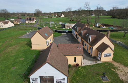 Monce-en-Belin House | Arnage Corner - Lodge - Piscine - 20pers - Rêve au Mans