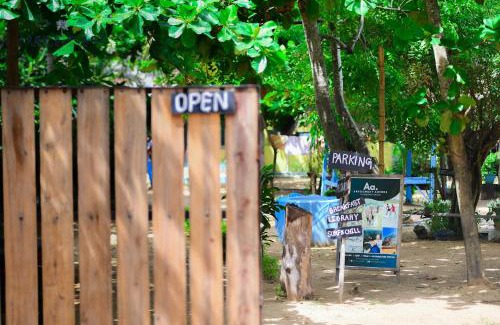 Pottuvil Division 2 House | Discover Arne's Place: Oceanfront Retreat with Spa Amenities