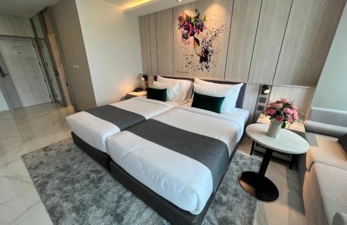 Phra Khanong Hotel | Impressive ARNI Skye Hotel with Oceanfront Views & Pool