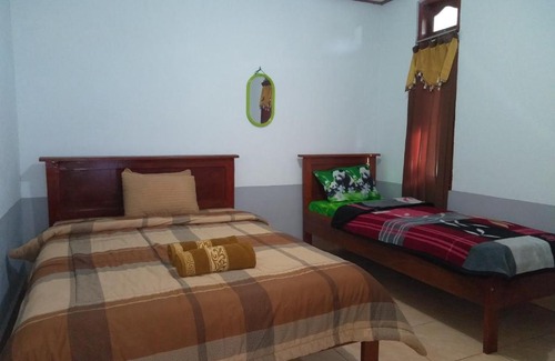Bajawa House | Arnolds Family Homestay: Rated 9/10 with Breakfast Included
