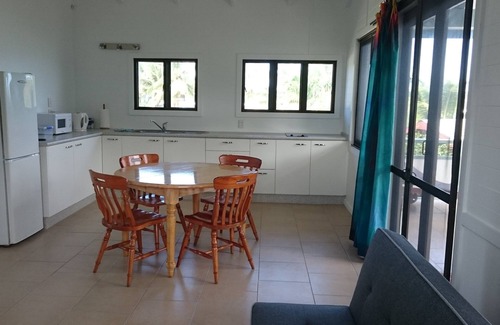 Arorangi Hotel | Beachside Bliss at Aroa Resort with Pool & Restaurant