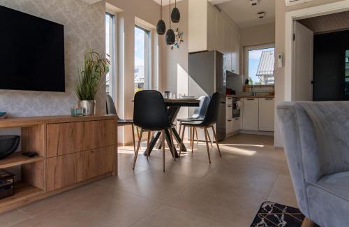 Debki Villa | Oceanfront Haven: Family-Friendly Aroma Dębki 2 Retreat