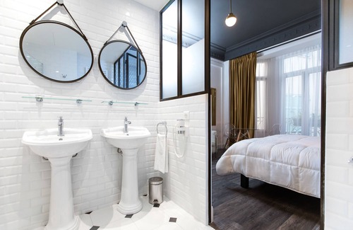 Nice City Centre Hotel | Eco-Friendly Arome Hôtel: Rated 10/10 with Breakfast & More