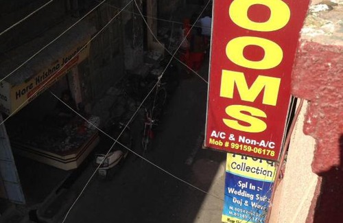 Amritsar Bed & Breakfast | Inviting Aroras BnB: Breakfast Included & Family Friendly