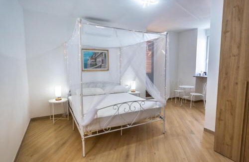 Reno House | Explore Around Lago Maggiore: Family & Pet-Friendly Rooms