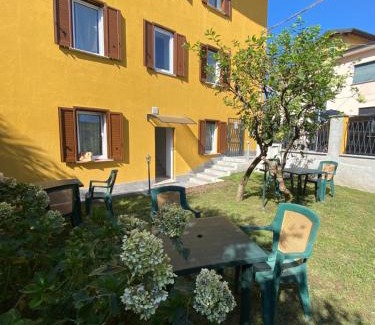 Reno House | Explore Around Lago Maggiore: Family & Pet-Friendly Rooms