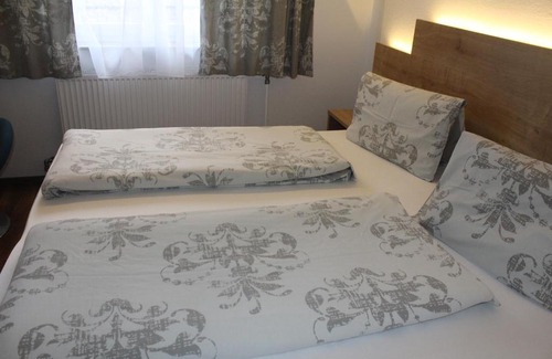 Sankt Martin Hotel | Pet-Friendly Retreat at Arrahof with Restaurant & Family Perks