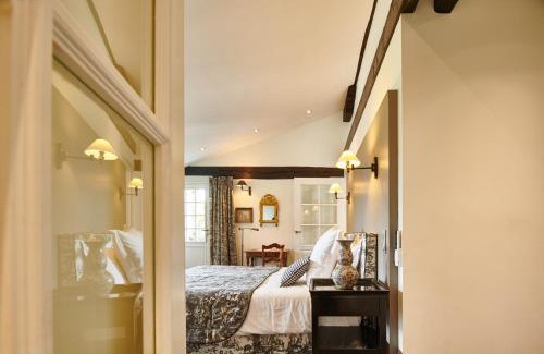 Sare Hotel | Arraya: Oceanfront Escape with Pool & High Guest Ratings