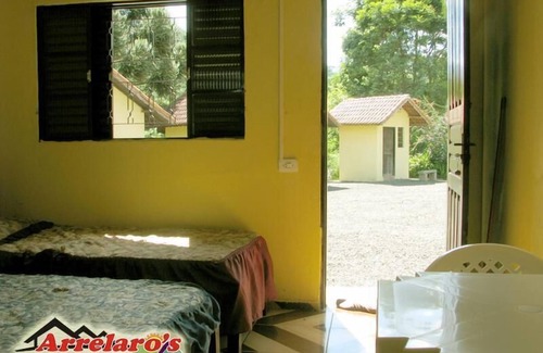Bueno Brandao Hotel | Relax at Arrelaros Pousada with Pool & Breakfast Included