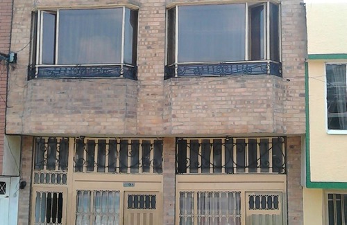 Engativa Apartment | Independent Furnished Studio with Kitchen Amenities