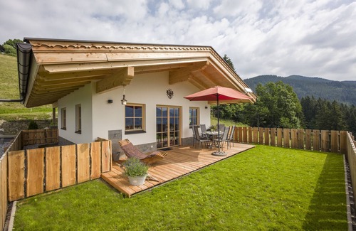 Kirchberg in Tirol Ski Chalet | Relax and Rejuvenate at Our Pet-Friendly Paradise