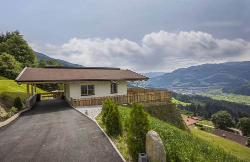 Kirchberg in Tirol Ski Chalet | Relax and Rejuvenate at Our Pet-Friendly Paradise