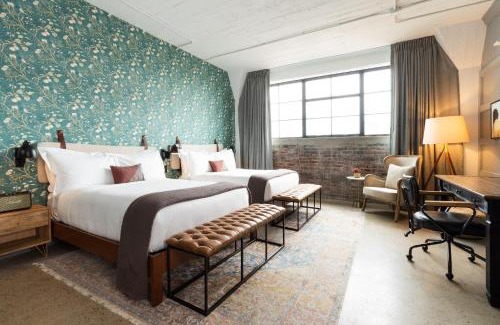 South Main Historic District Hotel | Experience ARRIVE Memphis: Pet-Friendly & Rated 9.2/10