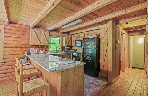 Jasper House | Experience Arrowhead: Picturesque Cove with Lake Views