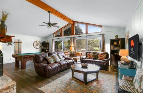 Wimberley House | Discover Arrowhead Falls: Family-Friendly with Pool Access