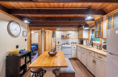Pocono Lake House | Relax at Arrowhead Lake Retreat with Pool & Game Room