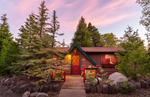 Twin Peaks Resort | Unforgettable Arrowhead Pine Rose Cabins with Ocean View