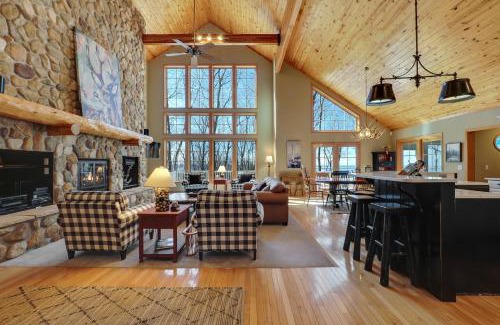 Birchwood Farms House | Discover Arrowhead Summit: Family-Friendly with Hot Tub