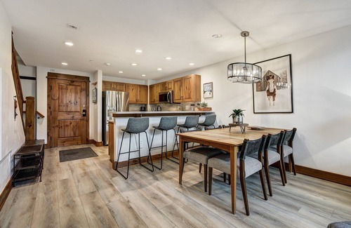 Edwards Condo | Arrowhead Village Premium 3 Bedroom Condominium 3 Condo
