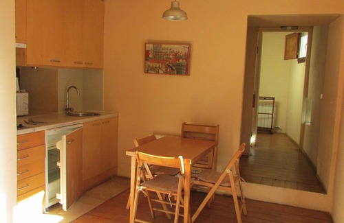 Cuevas de Vinayo Cottage | Pet-Friendly Arroyo House for 4 with Spa & Perfect Score
