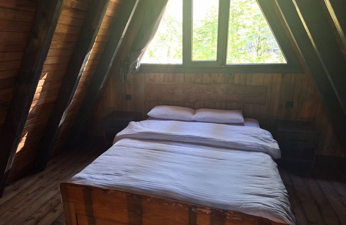 Korgan Hotel | Explore Comfort at Arslanlar İteniçi Bungolow with Family-Friendly Amenities