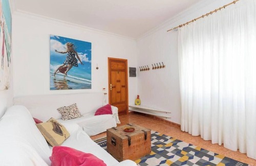 Arucas Apartment | Art and Ocean Retreat (20 meters from the sea)