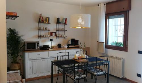 Padova Apartment | Exceptional Ocean View Retreat: Art-Apart LT with Garden