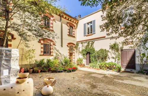 San Vittore Apartment | Stylish Art Apartment in Cadorna Area for 3 Guests