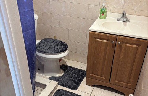 Elmont Apartment | Cozy Art Apartment in Elmont, NY - Near JFK Airport
