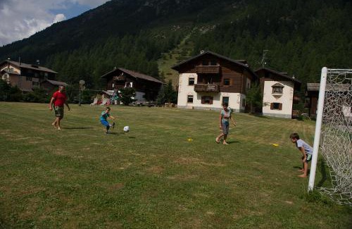 Livigno Apartment | Pet-Friendly Art Apartments Casa Lapis with 9.6/10 Rating